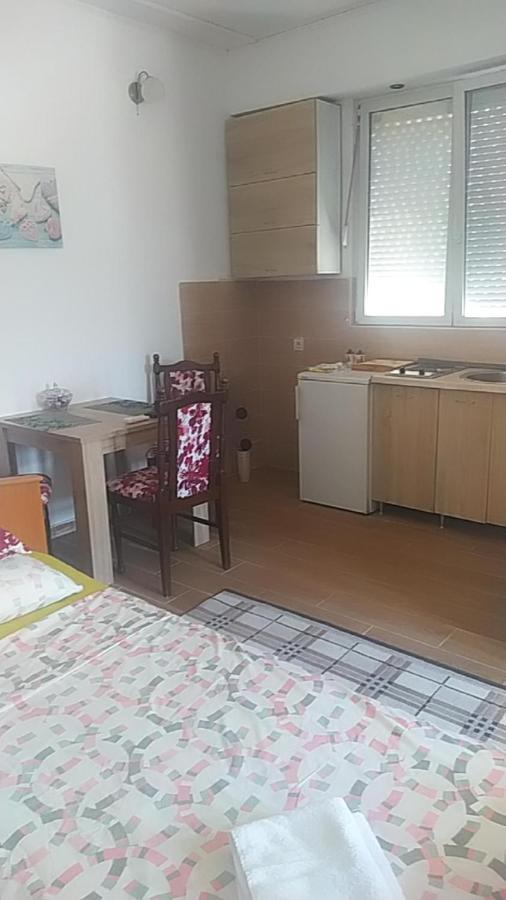 Apartman Laki Kotor Exterior foto