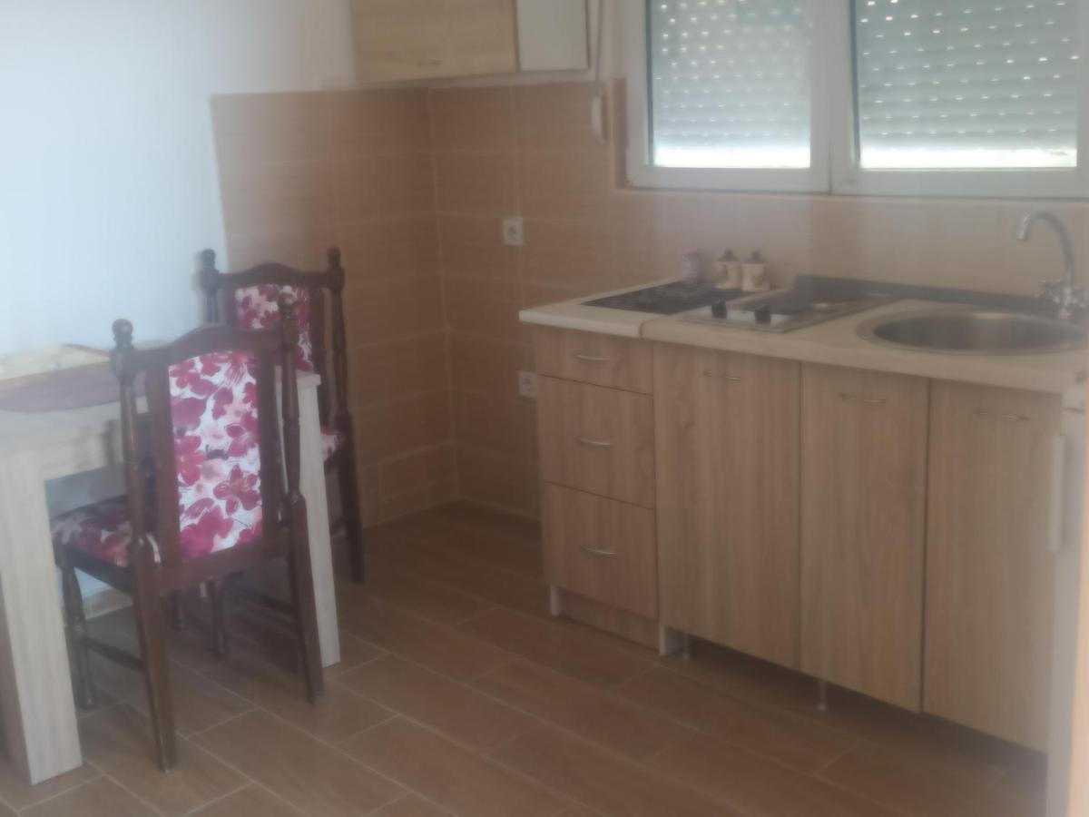 Apartman Laki Kotor Exterior foto